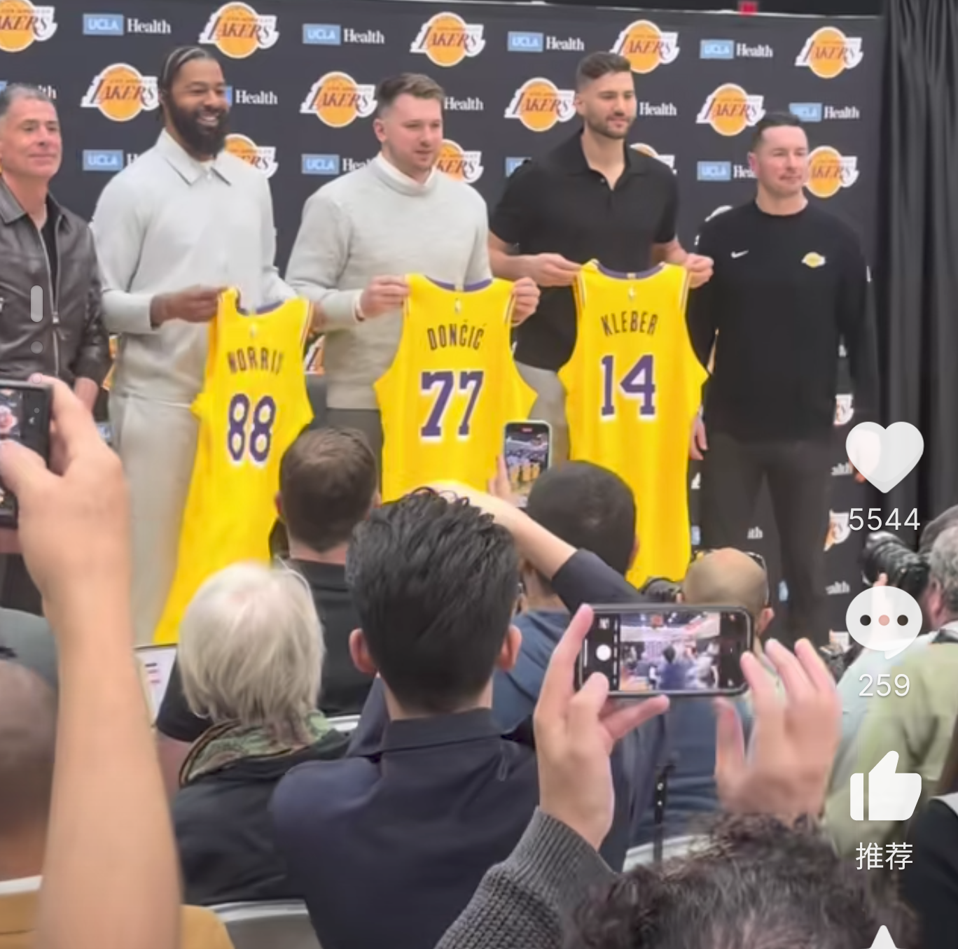 开云体育下载-东契奇连续二十场比赛得分超过刷新纪录，快船不断突破！-开云体育下载